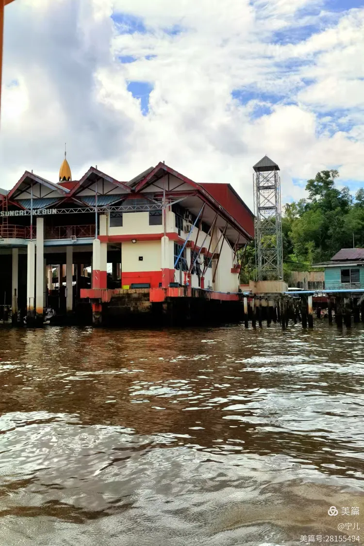 文莱河,水上人家